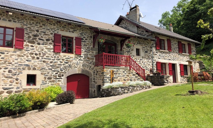 Rosieres Cabaña | CHARACTER GITE IN THE HEART OF NATURE WITH SWIMMING POOL