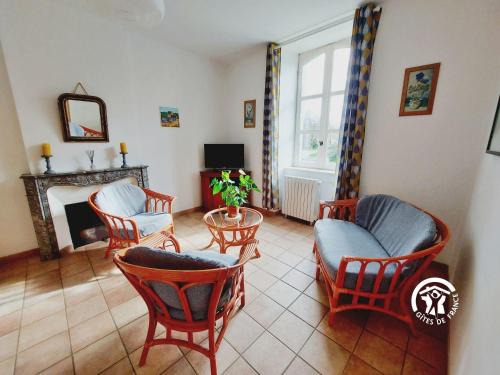 Saint-Pierre-sur-Erve Casa | Le Presbytère