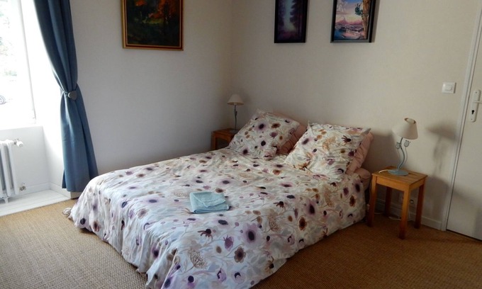 Clinchamps-sur-Orne Casa | Le Relais Francette Along the voie verte, pets welcome
