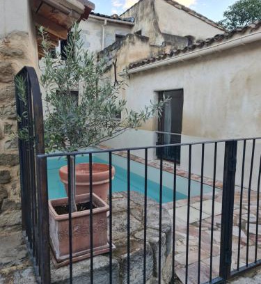 Barbentane Casa | Le repaire de Mélusine