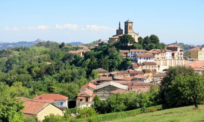 Grazzano Badoglio Casa | Casa de vacaciones Le Rose Rosse en Grazzano Badoglio - 4 personas, 1 dormitorios