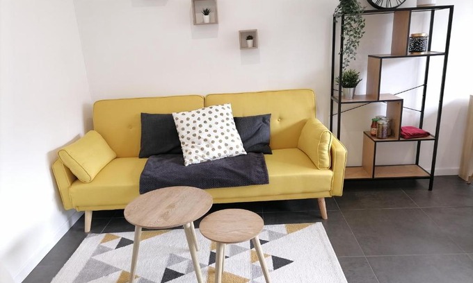 Mons-en-Baroeul Apartamento | Le Rubens T3 cosy avec parking privée