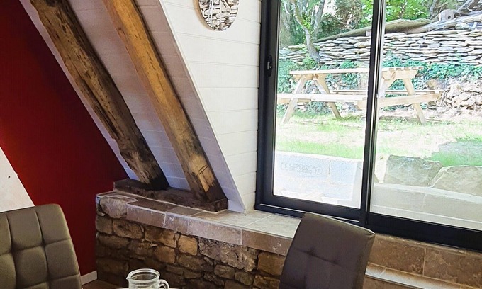Carsac-Aillac Apartamento | Private Jacuzzi/ 18th century building/ barbecue and garden