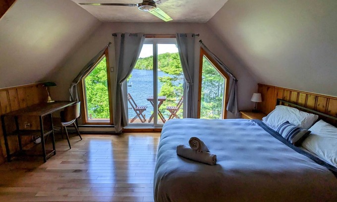 Chertsey Chalet De Esquí | Le Sanctuaire de L'artisan Luxury Waterfront Accommodation