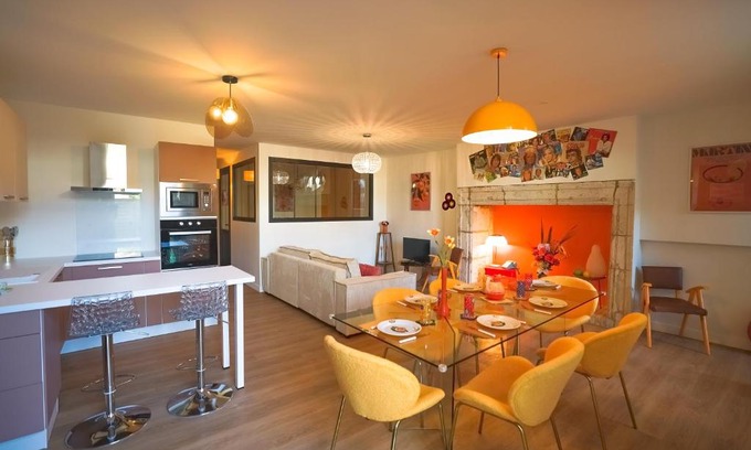 Agen Apartamento | Le Seventies & Spa Appartement spacieux et athypique, cœur du centre ville