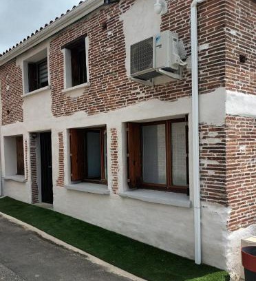 Paulhac Apartamento | Le SPArt un jacuzzi une salle de sport un appartement entièrement équipée pour votre bien être