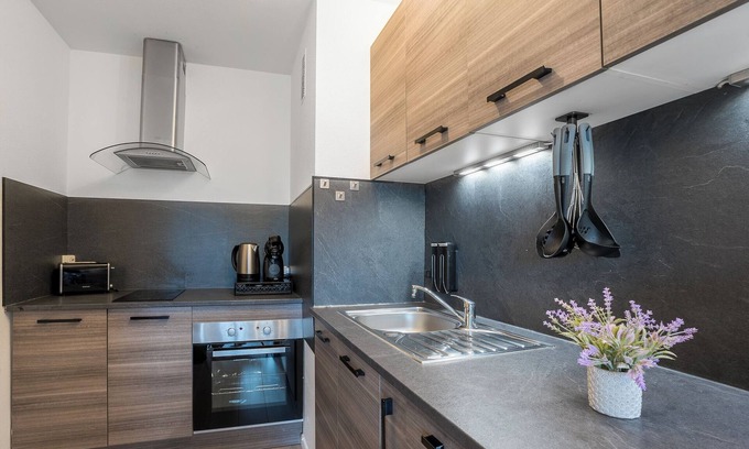 Patrotte Metz-Nord Apartamento | Le Stanny - 2 beds - 4 pers' - Parking - Streaming