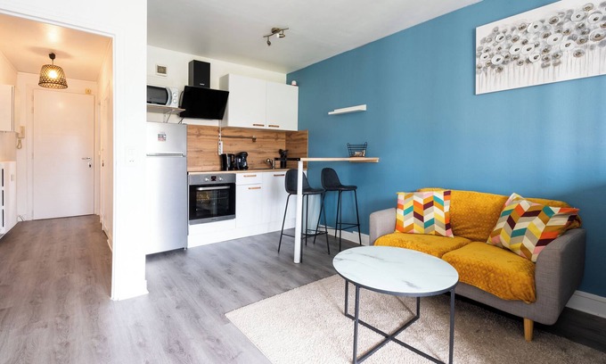 Evreux Apartamento | Le studio epure du commandant