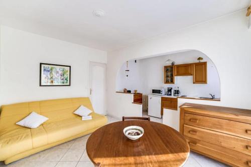 Antibes Old Town Apartamento | Le Studio Provençal Welkeys