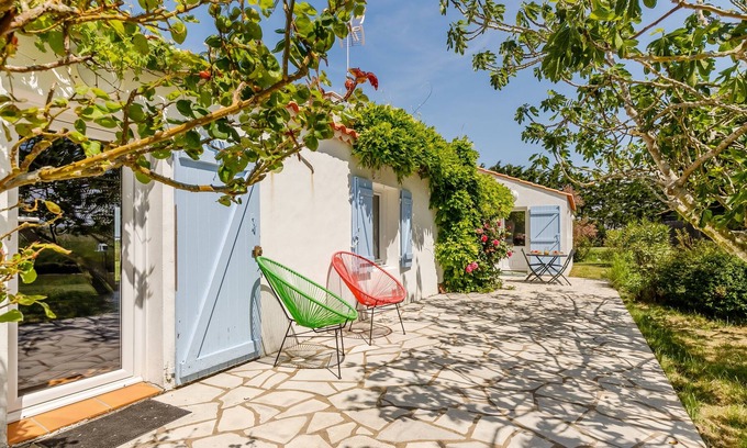 Beauvoir-sur-Mer Casa | Le Terre Mer - Tres Habitaciones Casa, Capacidad 6