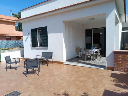 Carini Casa | Le Tremar Carini Poseidon