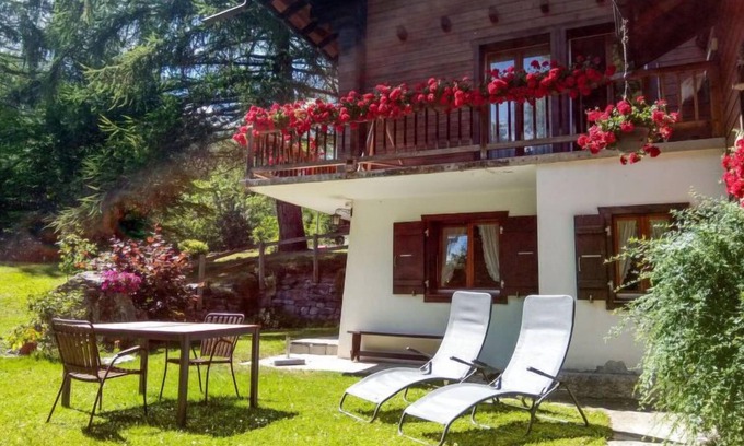 Leytron Apartamento | Le Tzanton by Interhome