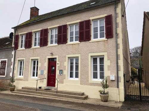 Saint-Bonnet-Troncais Cama Y Desayuno | Le Voyageur