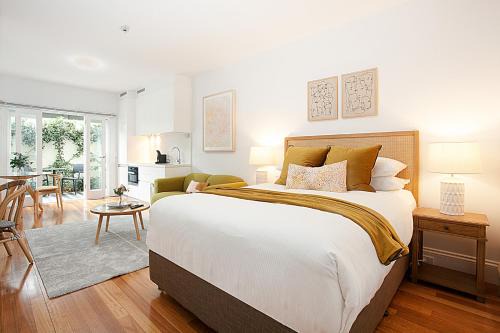 Lewisham Apartamento | Leafy and Tranquil Inner West Studio Apartment