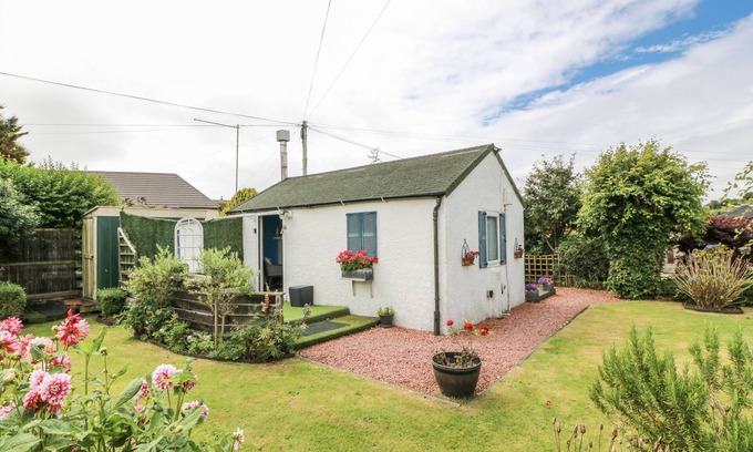 Maidens Cabaña | LEARIG LODGE, romantic, country holiday cottage in Girvan