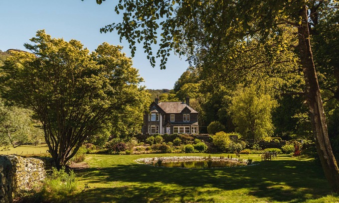 Manesty Cabaña | LEATHES HEAD COUNTRY HOUSE, pet friendly, with hot tub in Keswick