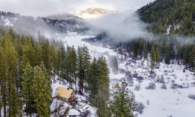 Leavenworth Cabina | Cabina Heavenworth cerca del pueblo y la quijada que caen View!