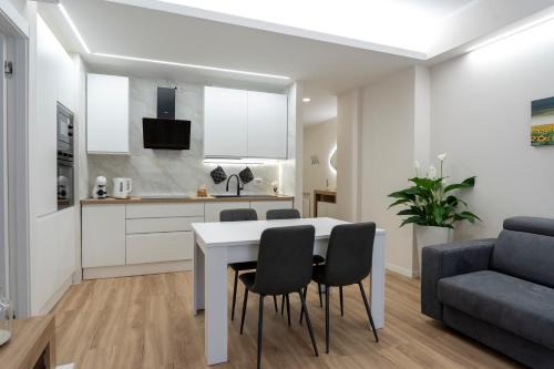 Lecco Apartamento | LECCO LAKE SUITE Dante 20 Balcony e Wi-Fi