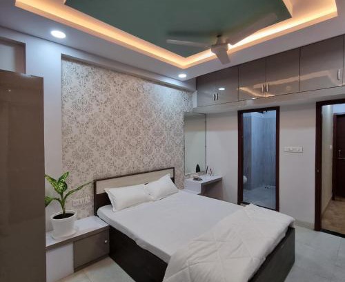 Indore Apartamento | Leela Homestay Indore - Orchid - One Bedroom with Hall and balcony