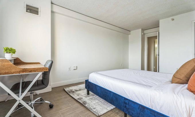 Bellevue Apartamento | Legacy at Imperial Village 915 I 1 Bed 1 Bath
