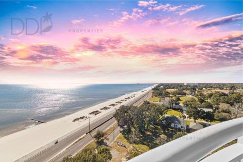 Coffeyville Casa | Legacy Tower Two 1206