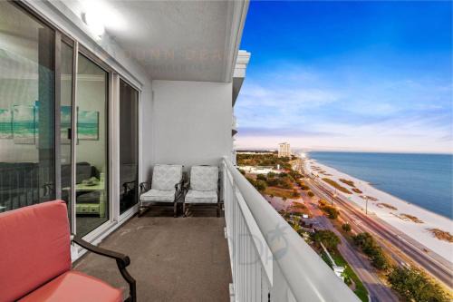 Gulfport Casa | Legacy Tower Two 1304