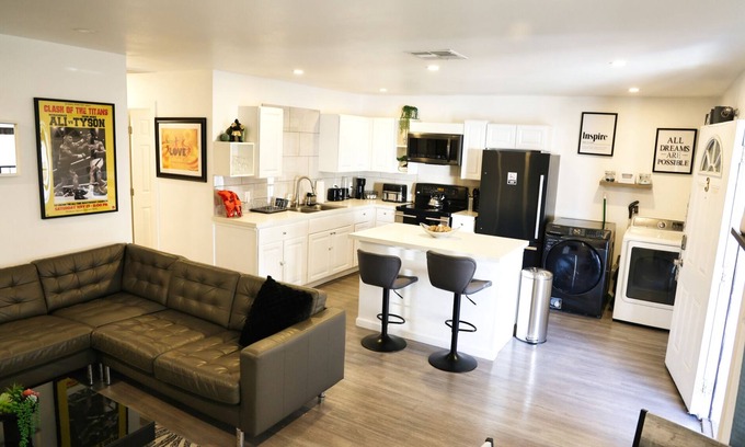 Gateway District Apartamento | Legends Getaway