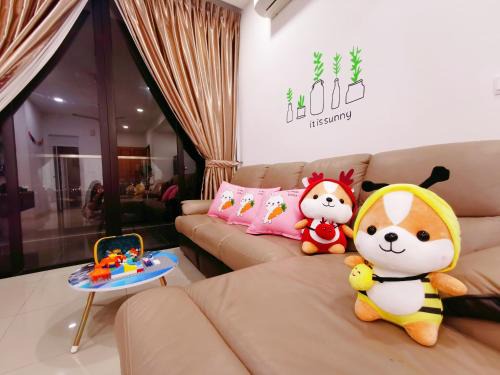 Medini Apartamento | Legoland 3min Lakeview HappyRainbowSuite 7Pax 2R2B