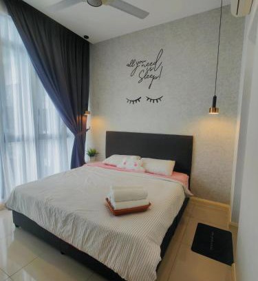 Medini Apartamento | "Legoland view" D Pristine - Not just a sleep by Duomi