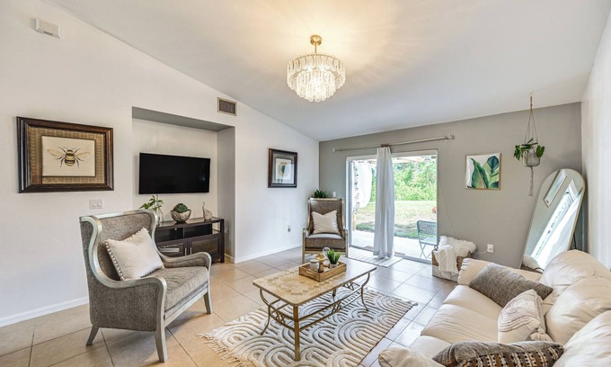 Eisenhower Casa | Lehigh Acres Getaway Near Parks & Golfing!