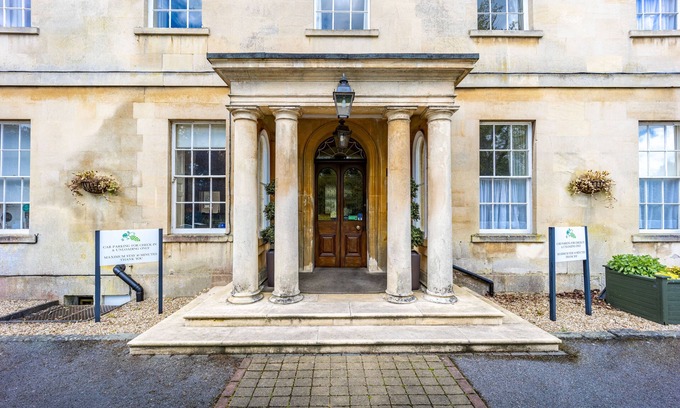 Bradford-on-Avon Hotel | Leigh Park Country House Hotel & Vineyard, BW Signature Collection