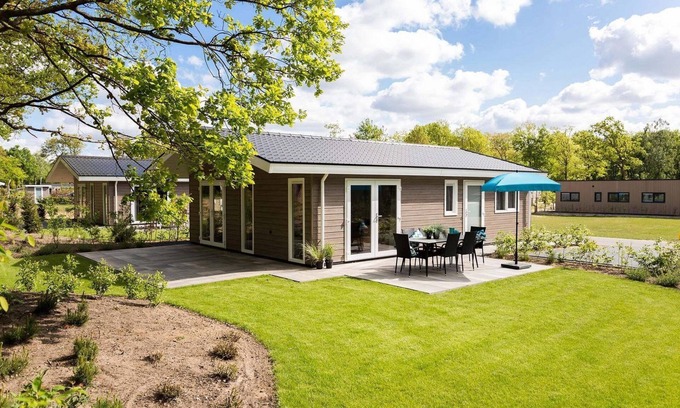 Avenhorn Chalet De Esquí | ✓ Leijhoeve at Park Westerkogge ✓ Holiday home for 5 people ✓ Located in Berkhout (North Holland) ✓ Waterfront holiday resort ✓ Book directly at the resort