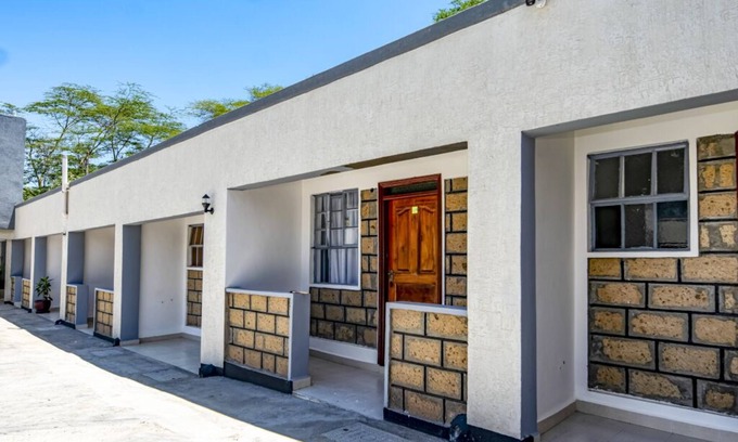 Naivasha Hotel | Leisure Apex Resort