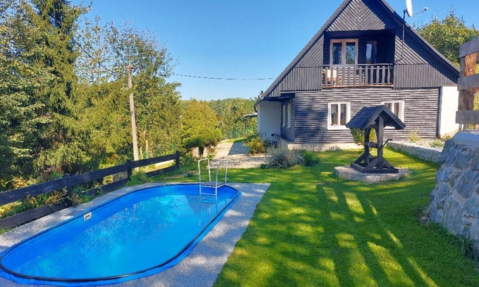 Kvasiny Casa | Ludek (KNY110) by Interhome