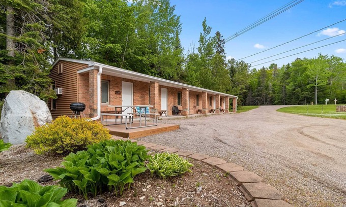 Cheboygan Apartamento | Hermosa casa frente al lago de vacaciones - Paradise de Lem