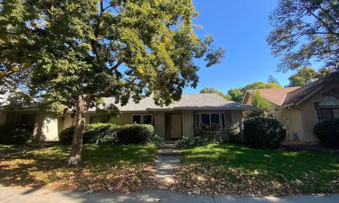 Davis Casa | Lemontree House: Chic Davis 3BR Gem near UC Davis