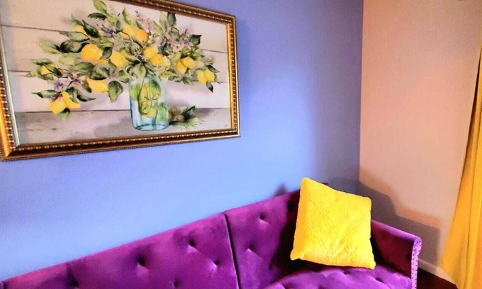 Boca Raton Apartamento | Lemony Snippets Modern Lemon Themed Home