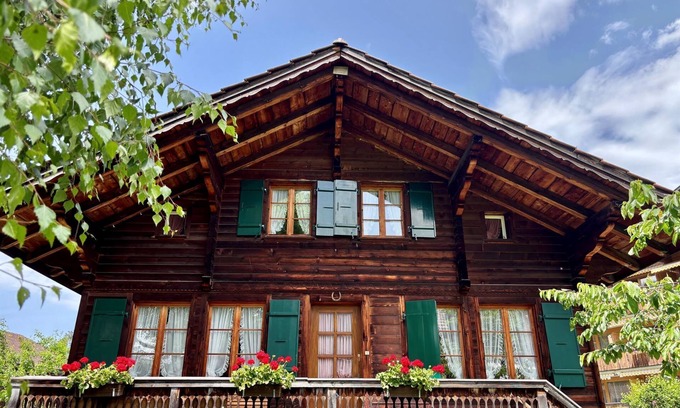 Gstaad Apartamento | Lena, Chalet by Interhome
