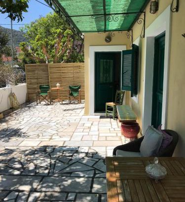 Agia Efimia Casa | Lena’s traditional villa