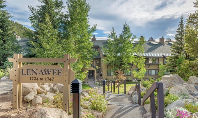 Lakeside Village Apartamento | Lenawee #1726