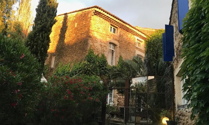 Suze-la-Rousse Cama Y Desayuno | Les Aiguières en Provence