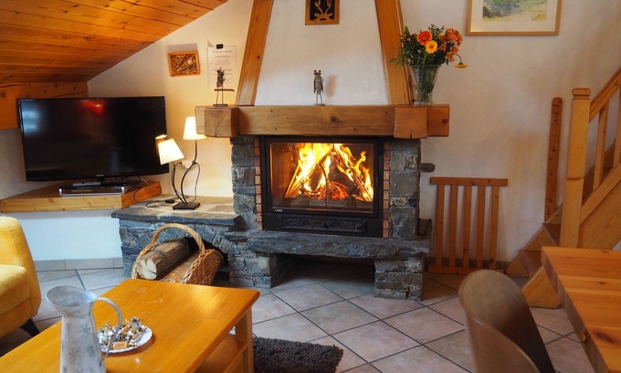 Bozel Apartamento | "Les Barmés" 8Pers Fireplace Terrace Private garage & parking CENTRE STATION