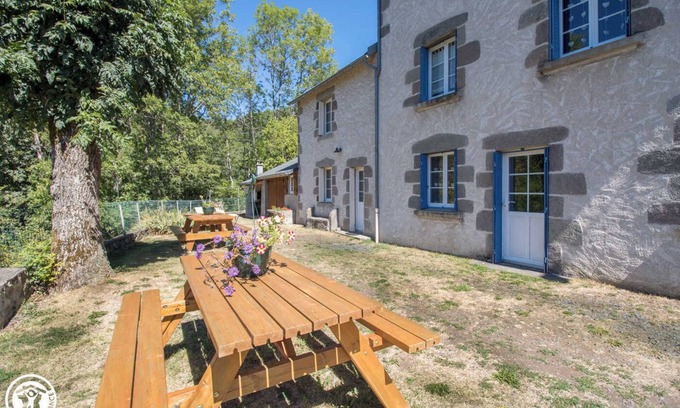 Jassat Casa | Les Cacos - CHAMBON SUR LAC