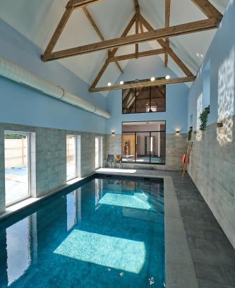 Estinnes Casa | Les Campanes - Gite 8 personnes avec piscine intérieure et sauna