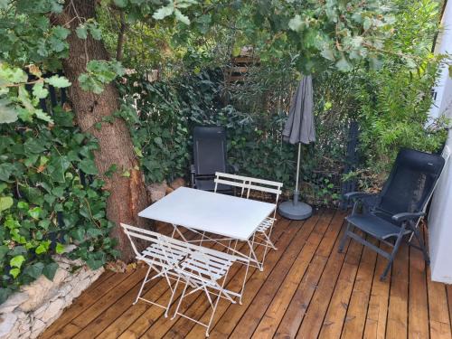 Sommieres Apartamento | Les chênes verts