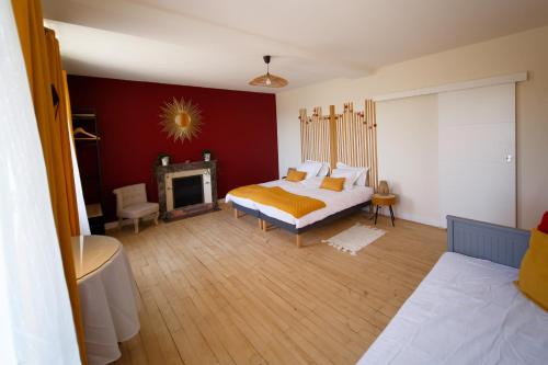 Argenton-les-Vallees Casa | Les Chambres de la Vallée