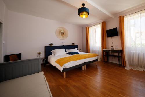 Argenton-les-Vallees Cama Y Desayuno | Les chambres de la vallée