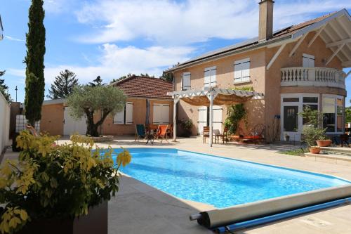 Pizay Cama Y Desayuno | Les chambres de la Dombes