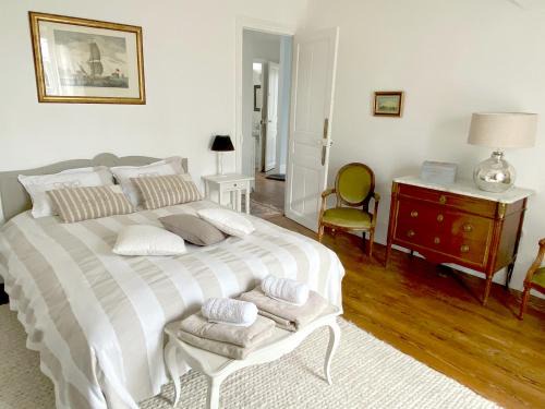 Le Chesnay Cama Y Desayuno | Les Chambres de LOUIS