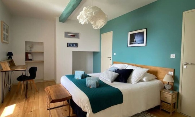 Sepx Cama Y Desayuno | Les Chambres des 3 Chouettes - Normandy room